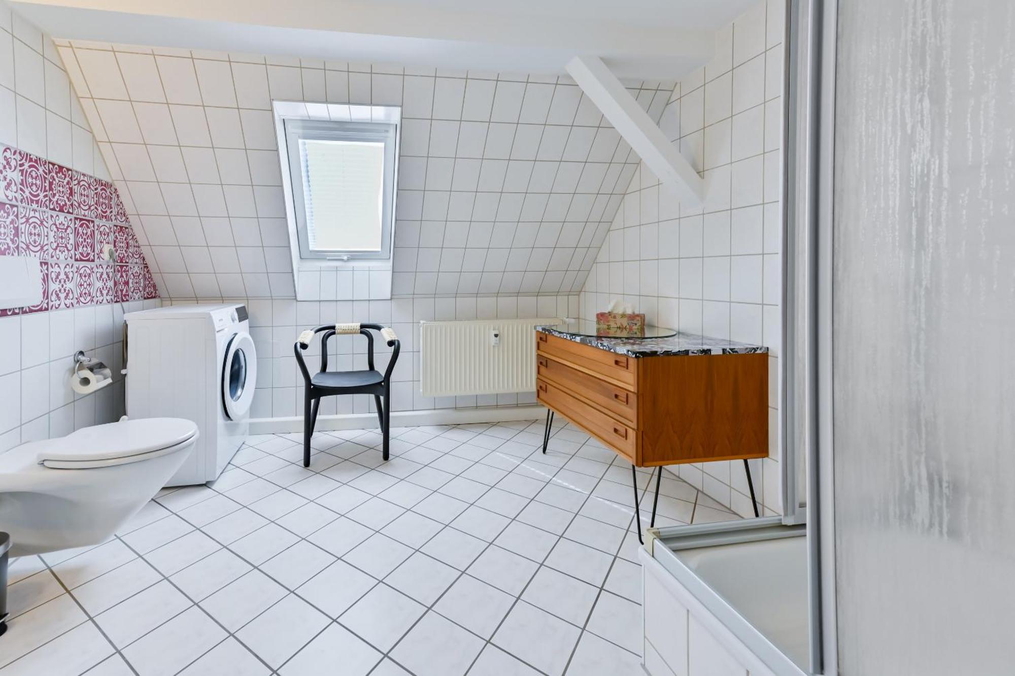 Premium Quartier Clara , Karl Und Fritz Auf Dem Kassberg Mit Eigenem Stellplatz Apartment Chemnitz Room photo